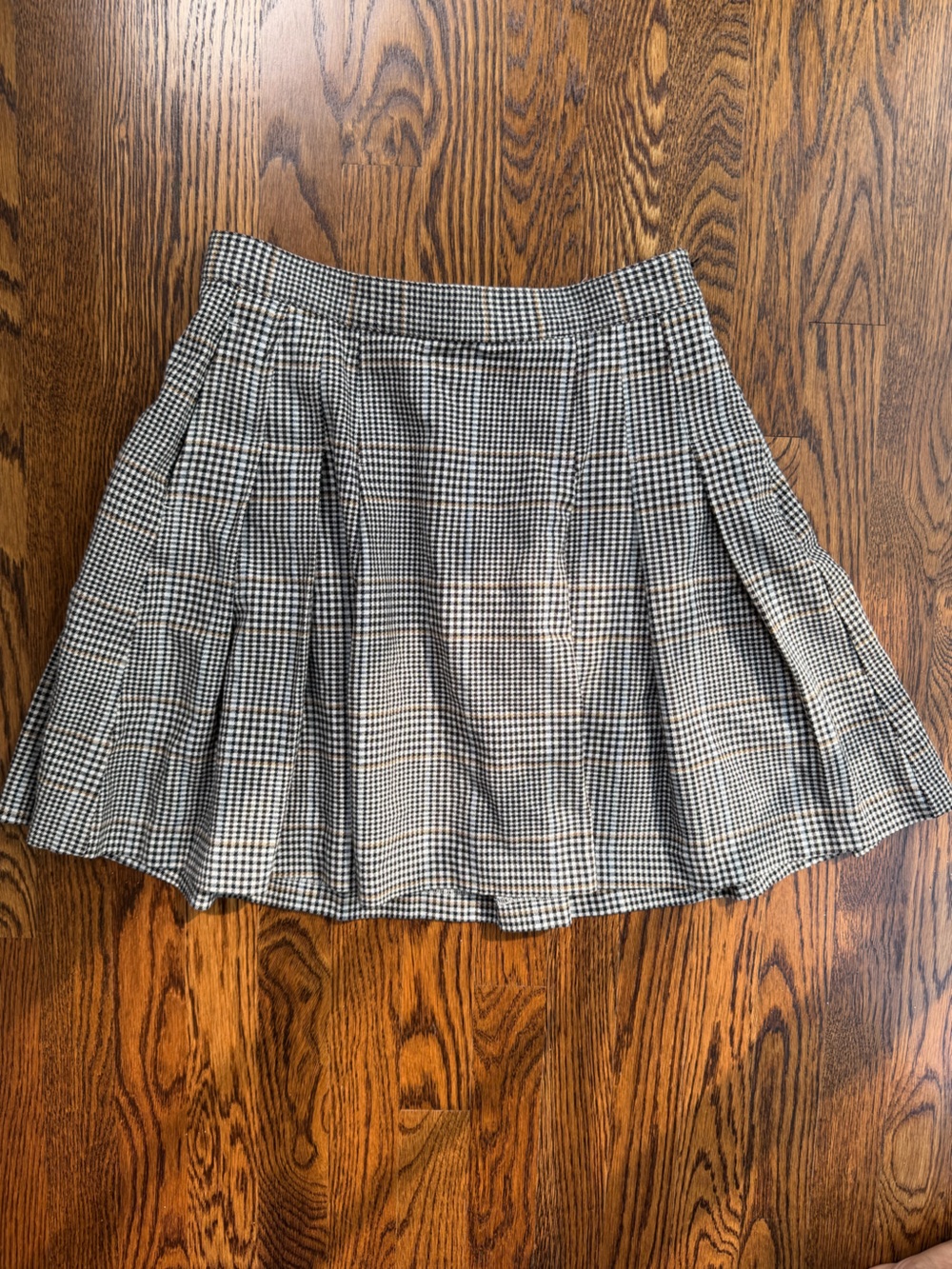 Wool Like Plaid Pleated Fall 90s Y2K Mini Skirt in Black and Cream
